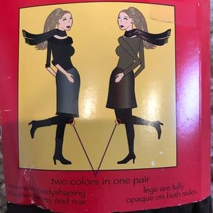 SPANX Accessories - NWT Spanx tight end reversible blk/brown tights D SPANX Accessories - NWT Spanx tight end reversible blk/brown tights D